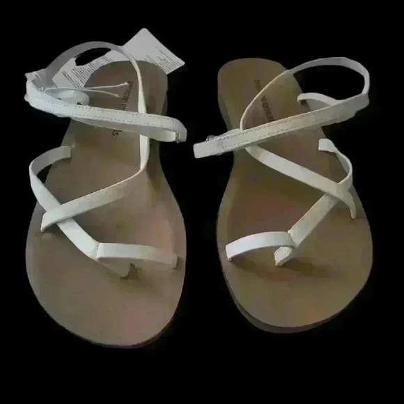 Essentials Women's Ankle Strap Sandals Size 7 - Picture 2 of 6